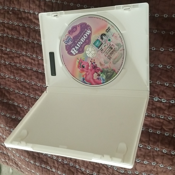 My Little Pony Crystal Princess The Runaway Rainbow- DVD- 2006 - Picture 3 of 4